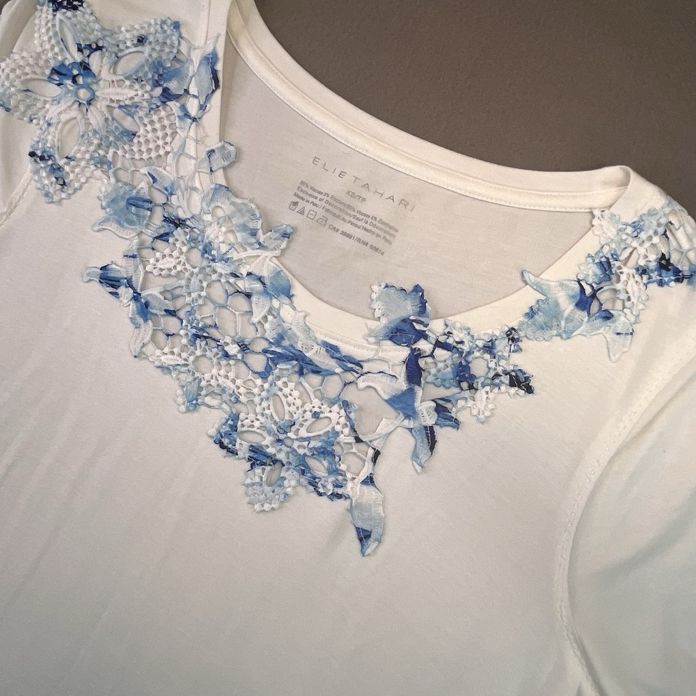 Elie Tahari White Blue Floral Embroidered Top 3D Appliqué Women's XS NWT